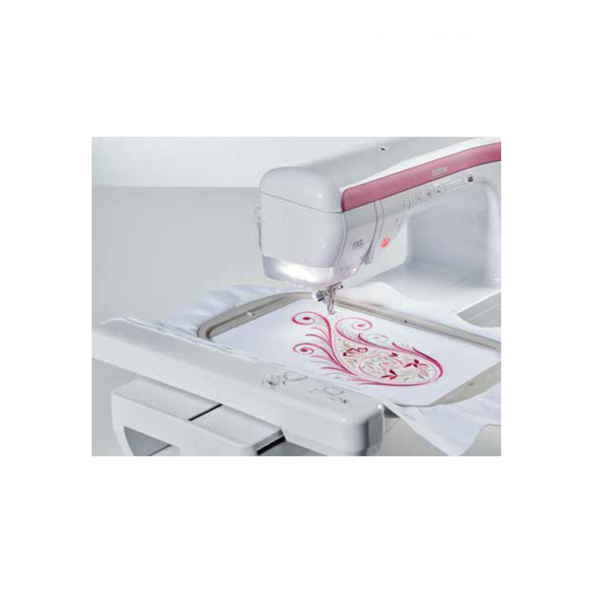 Brother Innov-is V3 LE Macchina da ricamo dettaglio ricamo