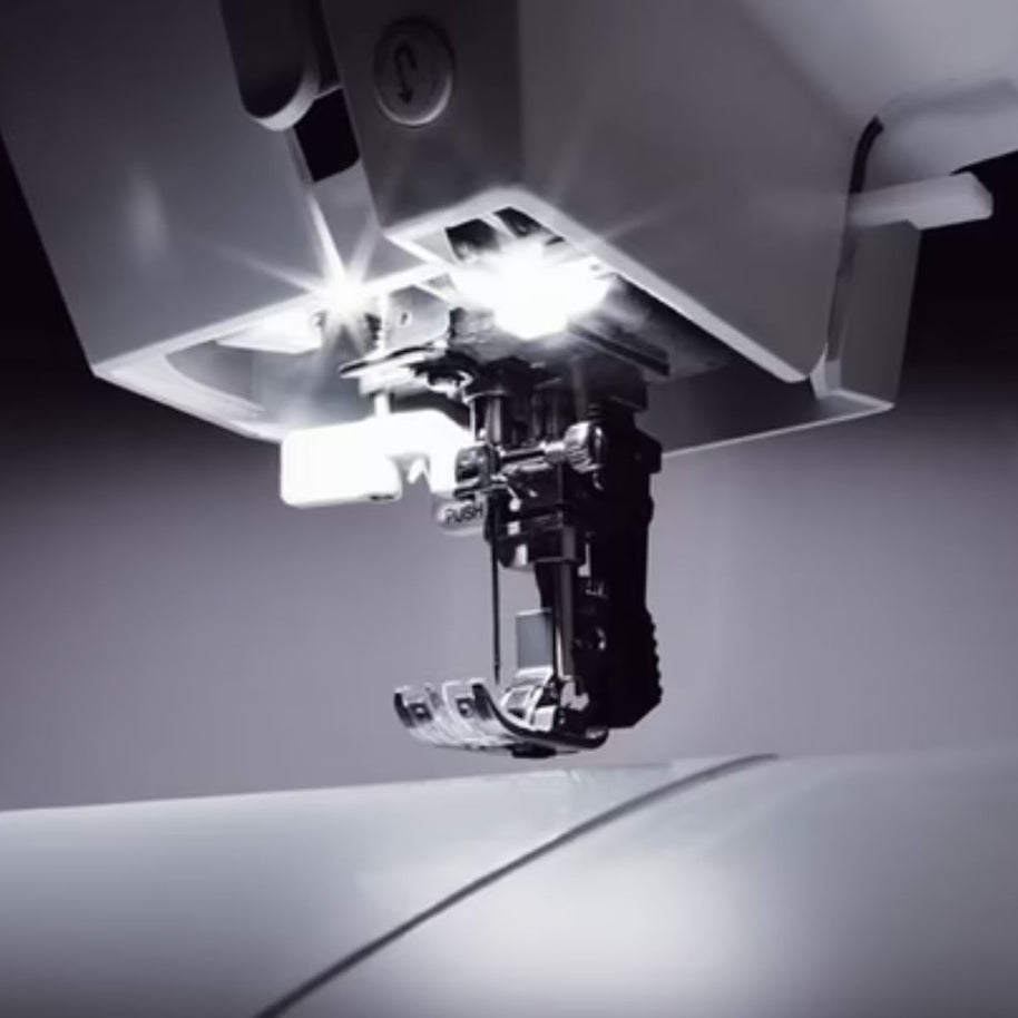 Macchina da cucire elettronica Pfaff Passport 2.0 luci led