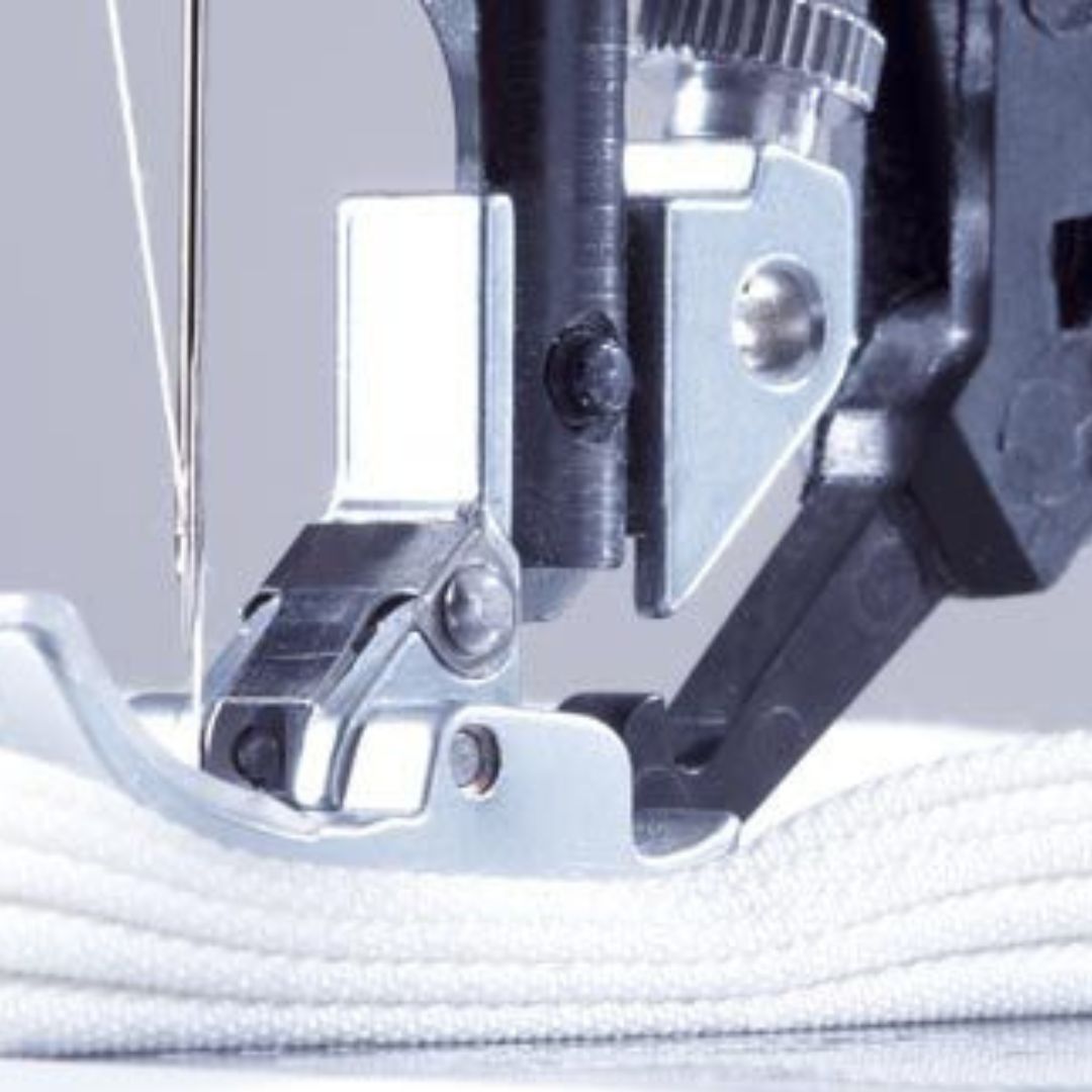 Macchina da cucire meccanica Pfaff Select 4.2 sistema doppio trasporto