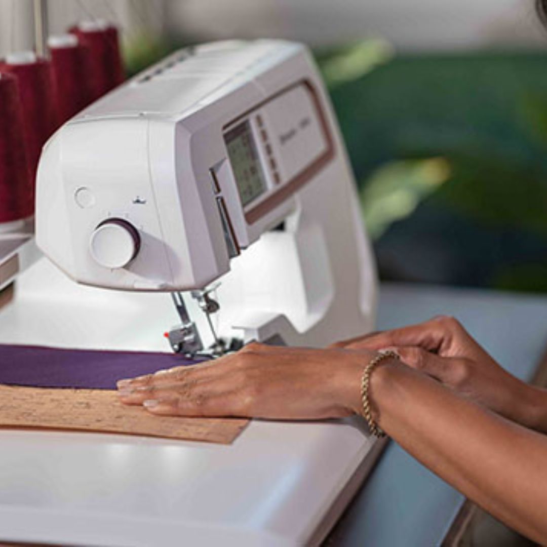 Husqvarna Viking Amber Air S600 Tagliacuci con Infilatura ad Aria