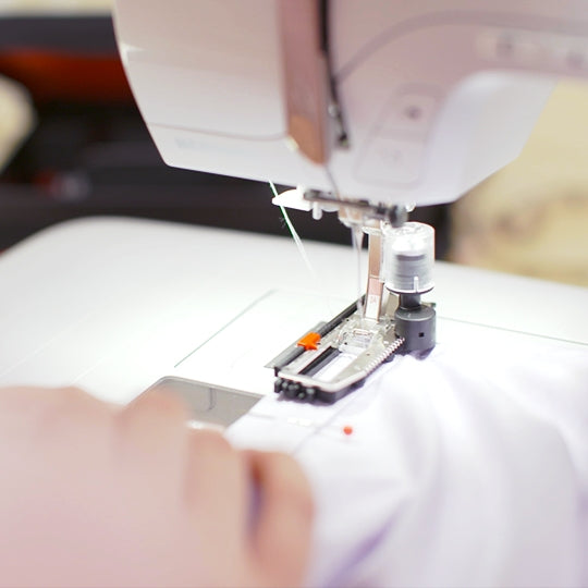 Macchina da cucire Bernina B 325