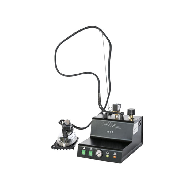 Ferro da stiro con Caldaia da 3,6 lt Battistella MIA NERA con manometro