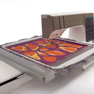 Pfaff Creative Icon 3 Macchina per Cucire e Ricamare con Intelligenza Artificiale ricamo su telaio 45x45 cm.