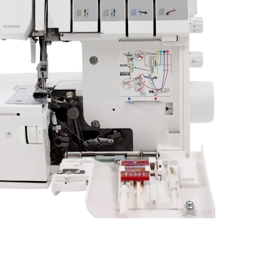 Tagliacuci Bernina L 450  dettaglio sportello aperto con accessori inclusi