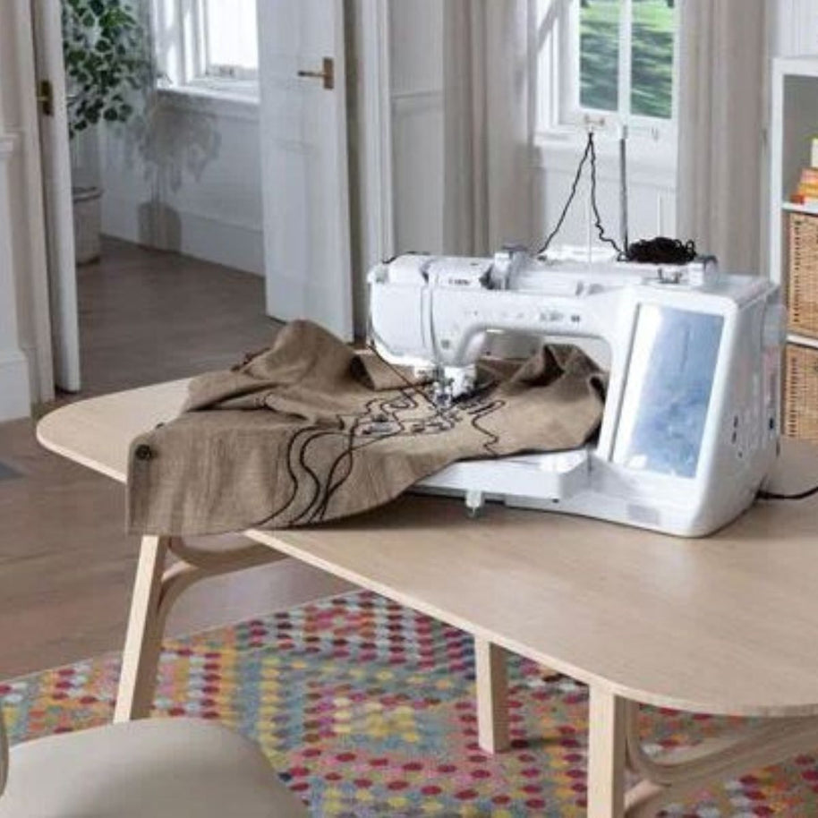 Macchina per cucire e quiltare Brother Celeste Innov-is CX1 piano estensibile per quilt