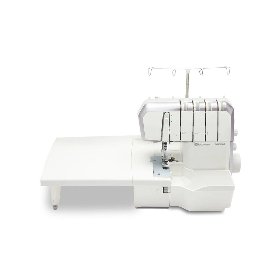 Husqvarna Viking Amber S300 Taglia e Cuci con base estensibile inclusa