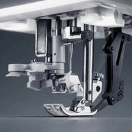 Macchina da cucire Pfaff Expression 725 infila ago automatico