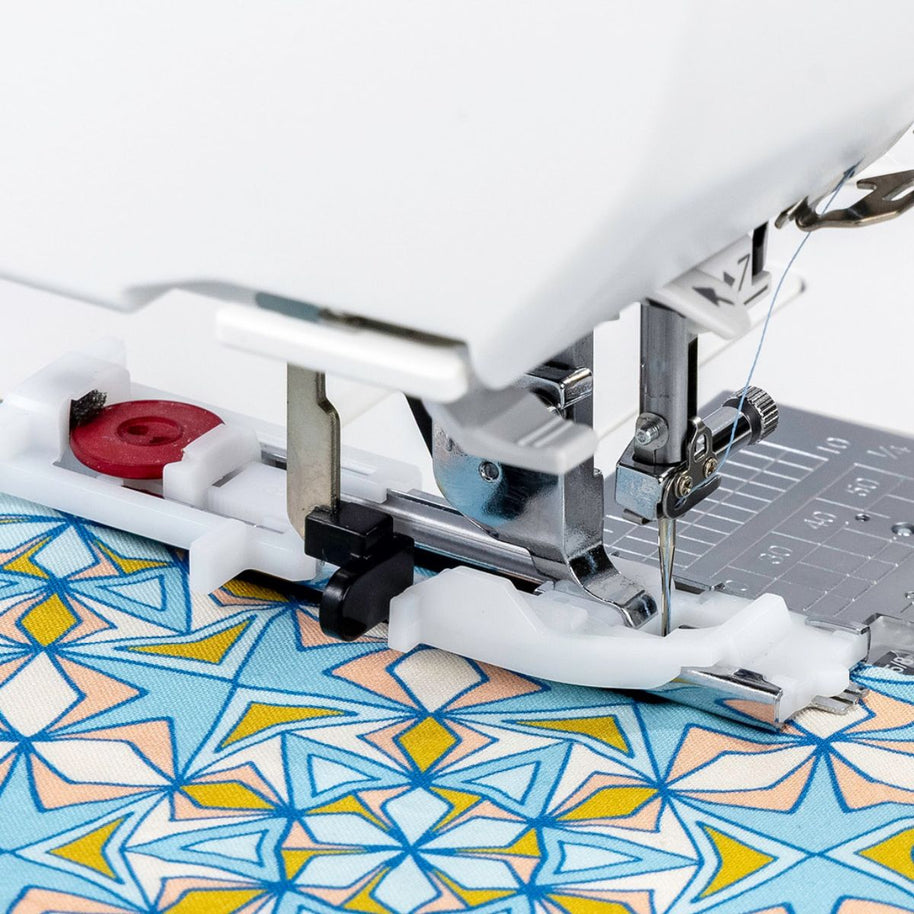 Macchina per cucire e ricamare Janome Memory Craft MC1000 asolatore automatico