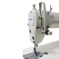 Macchina per cucire artigianale Juki DDL8700H per Tessuti Pesanti dettaglio infilatura