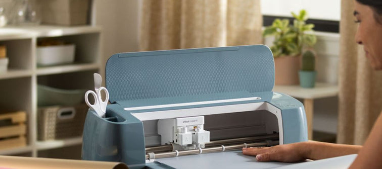 Plotter da Taglio Cricut Maker funzione smart materials