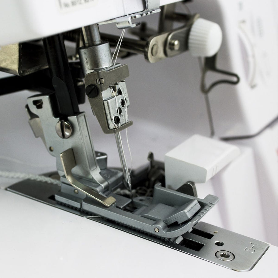 Tagliacuci Janome 1200D Overlock e Punto di Copertura  dettaglio infilatura punto copertura