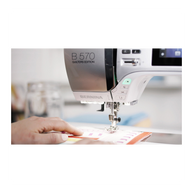 Bernina 570QE Macchina per cucire e ricamare da Esposizione