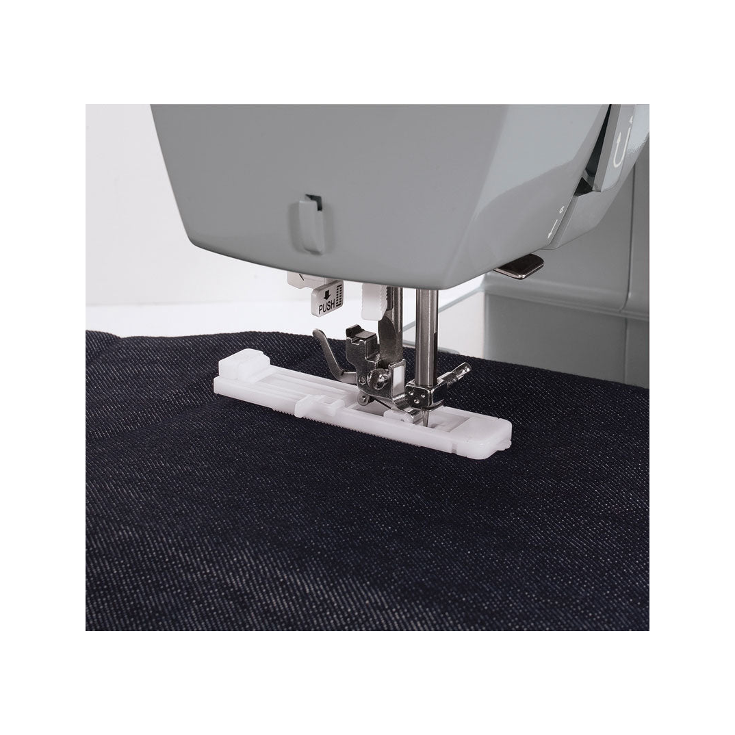 Macchina per cucire Singer Heavy Duty HD 6335 Denim con 5 Anni di Garanzia