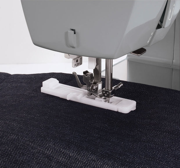Macchina per cucire Singer Heavy Duty HD 6335 Denim con 5 Anni di Garanzia