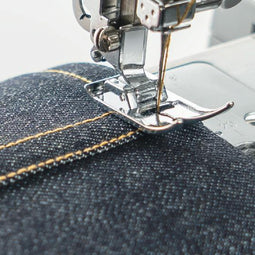 Macchina per cucire Singer Heavy Duty HD 6335 Denim con 5 Anni di Garanzia