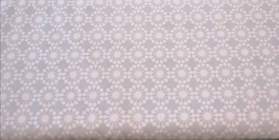 Tessuto in Cotone Americano colore Celeste con Fiori