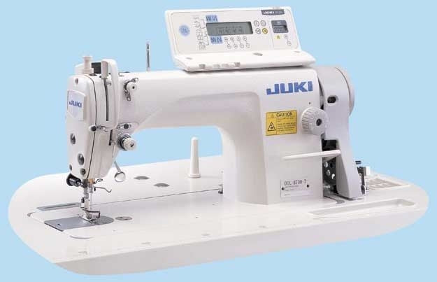 Macchina per cucire industriale Juki DDL8700-7 con Tavolo. Scopri